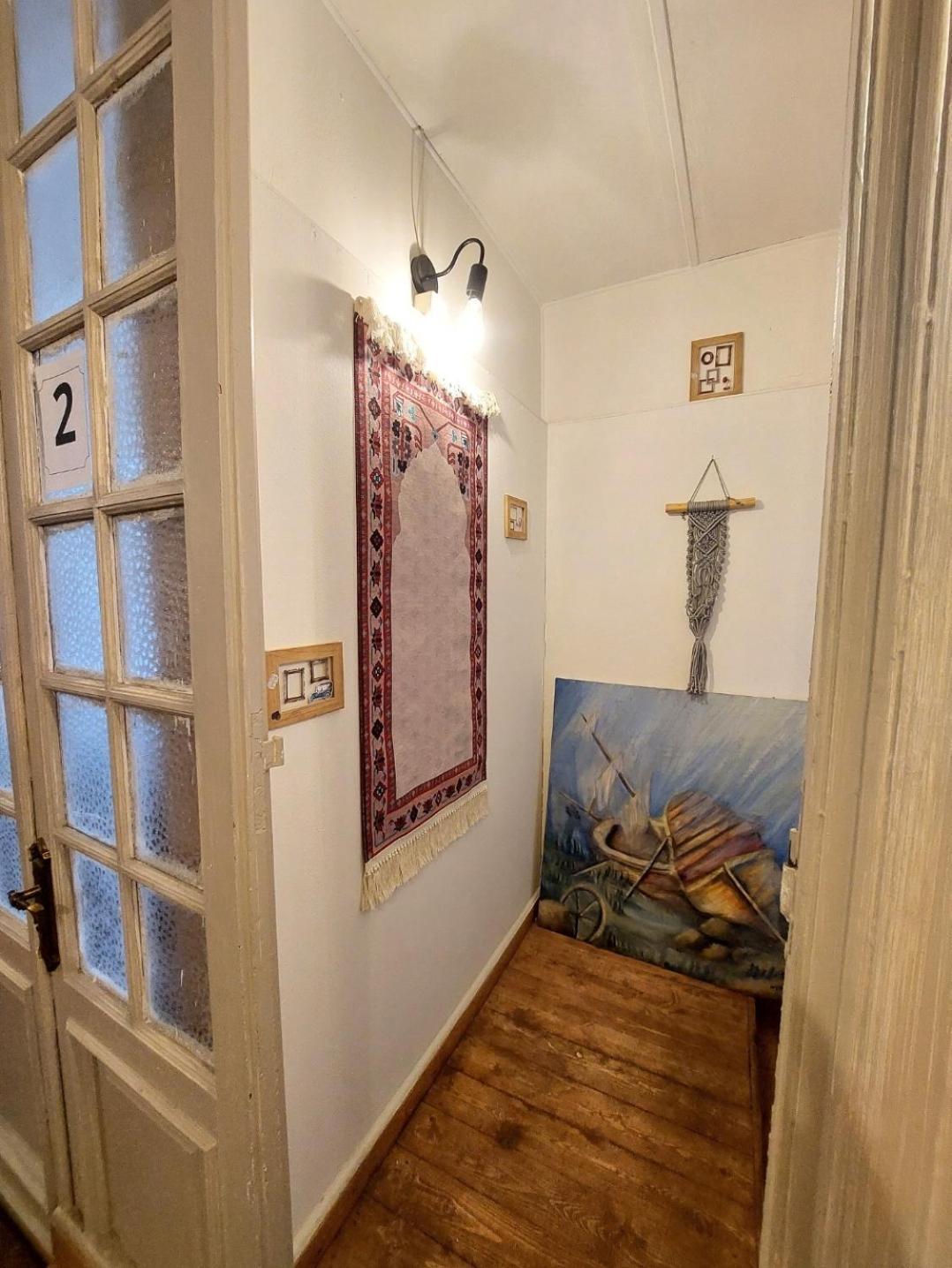 Arab Hostel, Welcoming All Solo And Groups Travellers But, Unmarried Couples Not Allowed 알렉산드리아 외부 사진