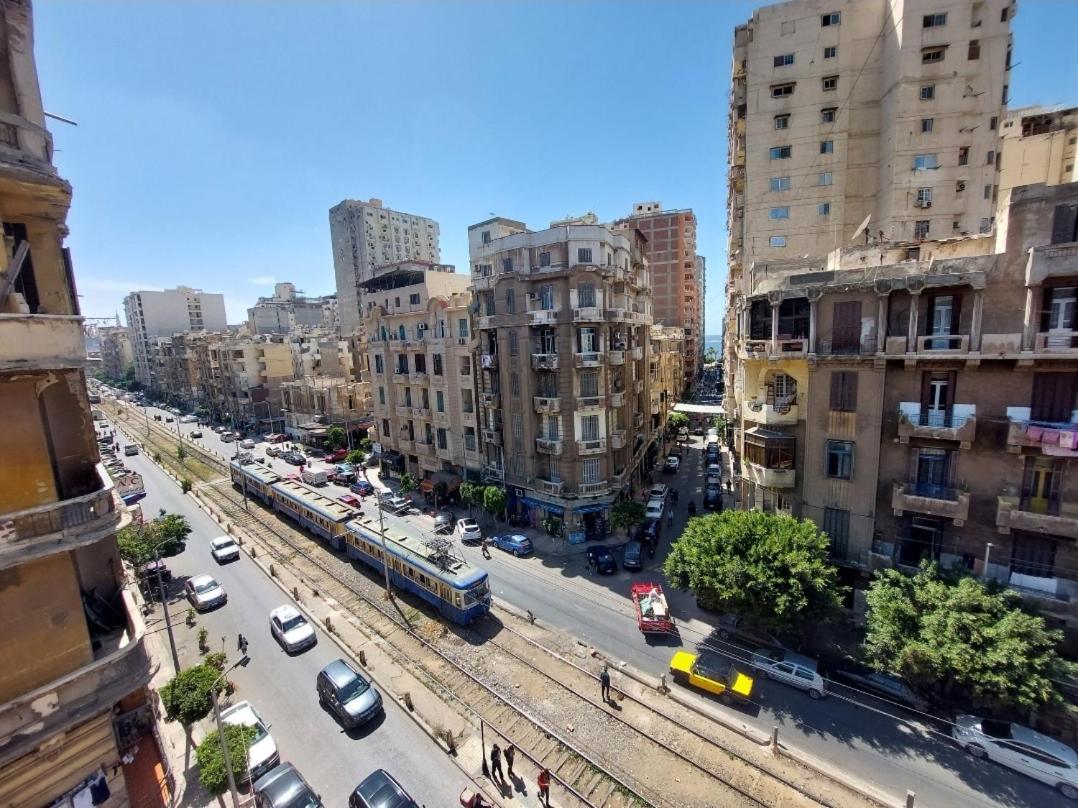 Arab Hostel, Welcoming All Solo And Groups Travellers But, Unmarried Couples Not Allowed 알렉산드리아 외부 사진